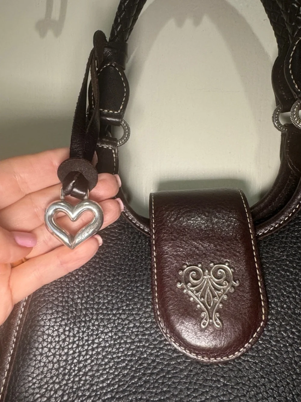 BRIGHTON Cheryl H30549 Black Brown Leather Small Handbag EUC KL $200
